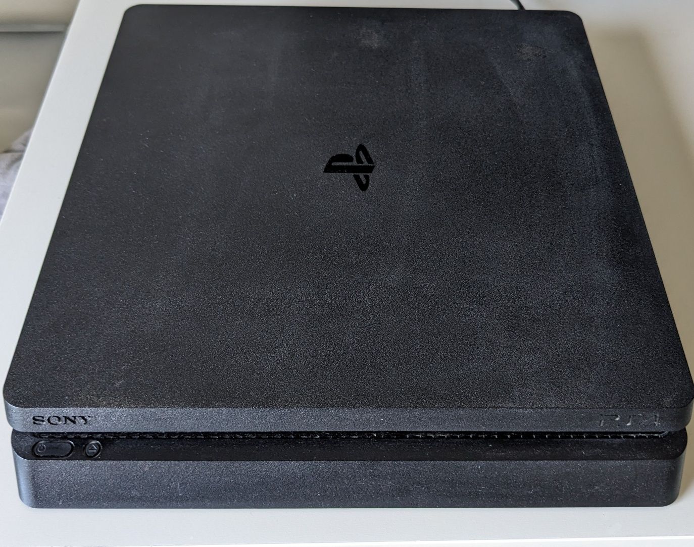 # PlayStation 4 Slim 500Gb em caixa #