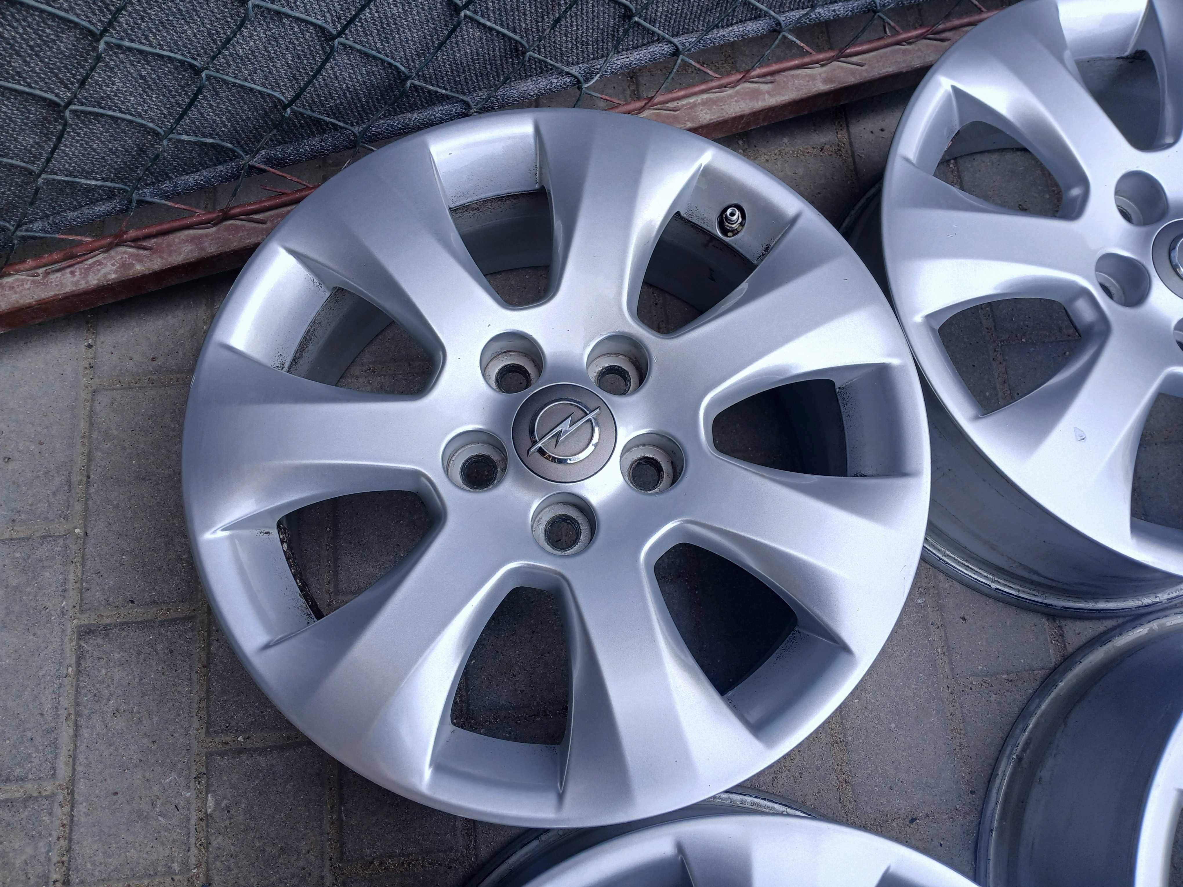 4x felgi R17 5x120 Opel Insignia A I z czujnikami TPMS Vw Transporter