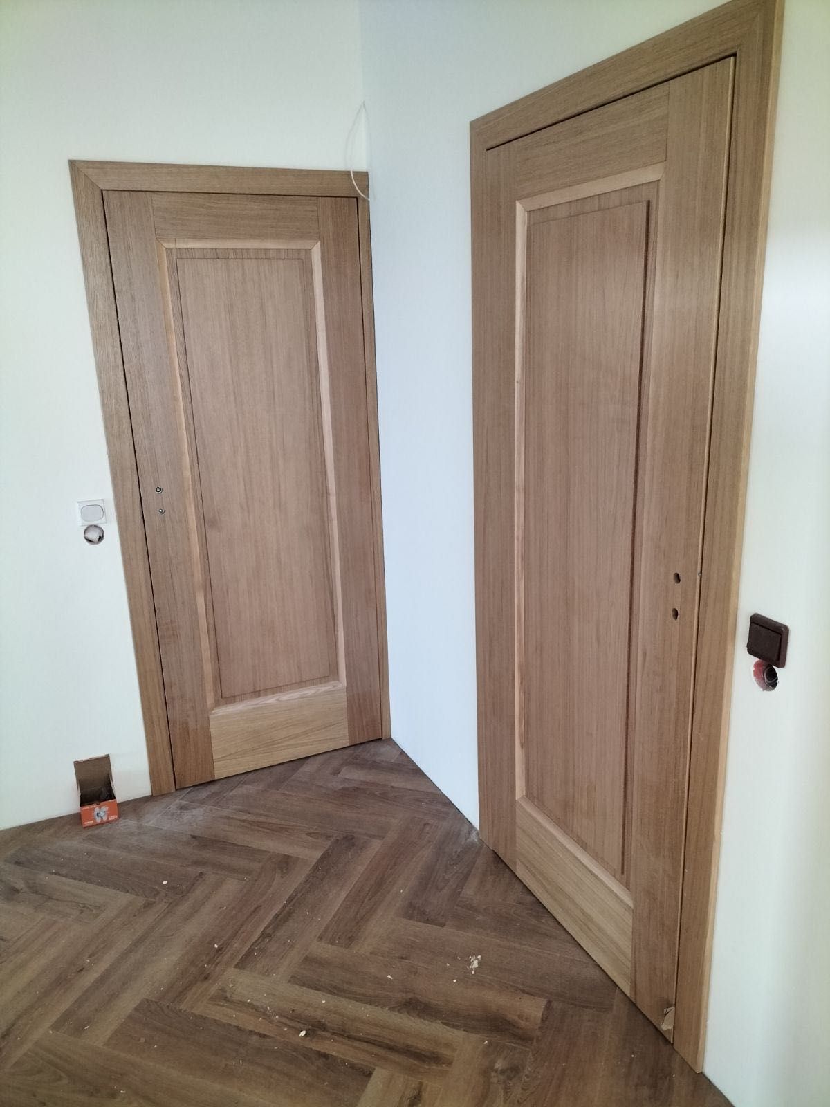 Drzwi wewnętrzne drewniane dębowe