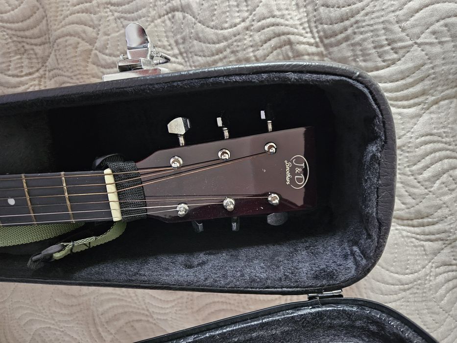Gitara akustyczna duża