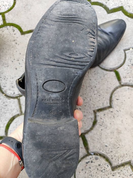 Віддам чоловічі шкіряні черевики. 43 розмір