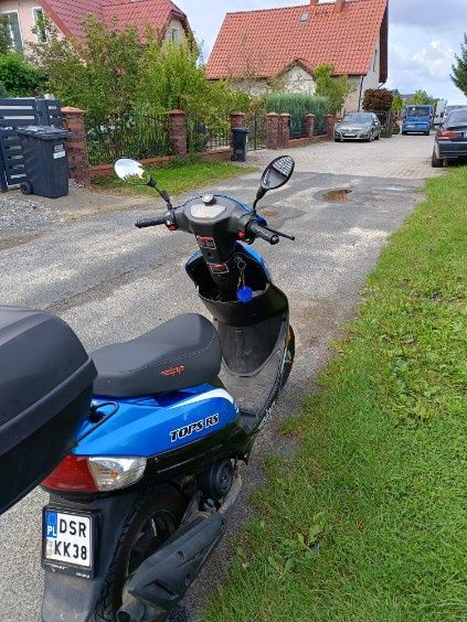 Skuter Zipp Tops RS 50 2023
