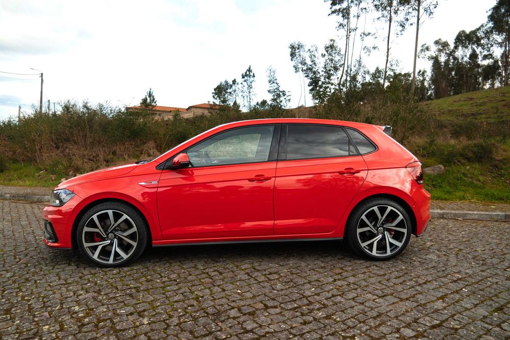 VW Polo 2.0 TSI DSG GTI IMPECAVEL - 2019