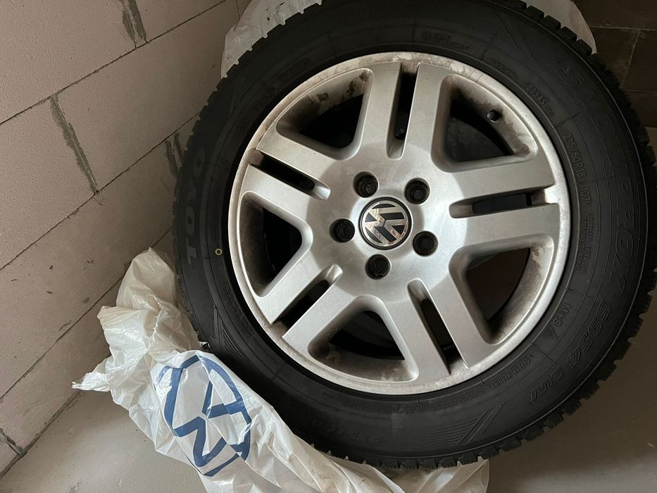 Зимня резина на дисках TOYO SNOWPROX s954 suv 235/60/r18