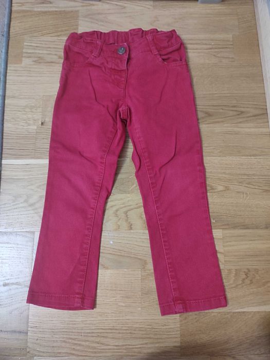 Czerwone dżinsy jeansy 92/98