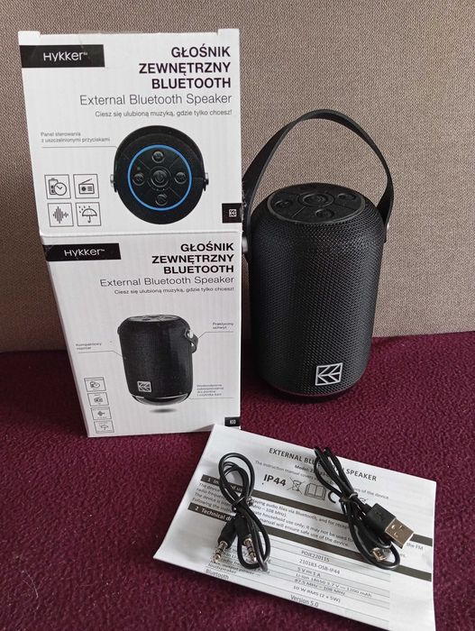 Hykker Głośnik Przenośny Bluetooth Zewnętrzny czarny 10W/ RadioFM /5h
