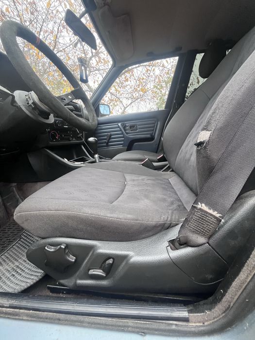 Бмв е30 в неплохом состояние