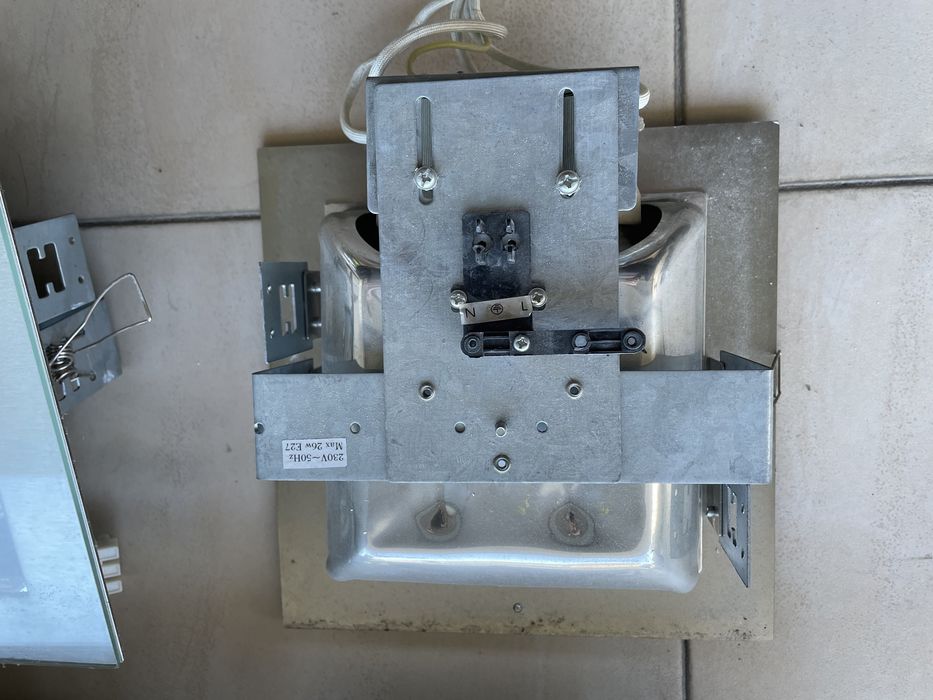 Focos encastraveis - desocupar