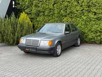 Mercedes-Benz W124 (1984-1993) 200e klimatyzacja fabryczny lakier Zero Korozji !