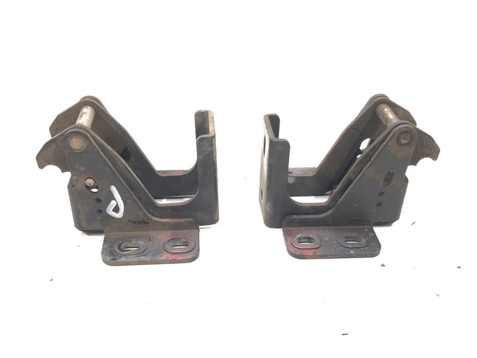 ZAWIAS DRZWI PRAWY PRZÓD - 133.00 PLN - MICROCAR M.GO 2009 - 2022 0.5 6 kW [8 KM] olej napędowy