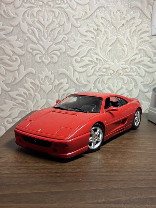 Ferrari F355 Berlinetta 1/18 Hot Wheels