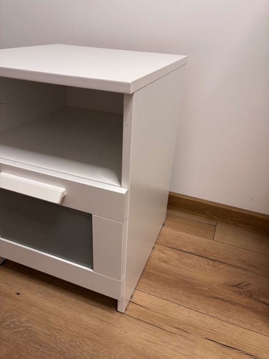 Piękna szafka nocna