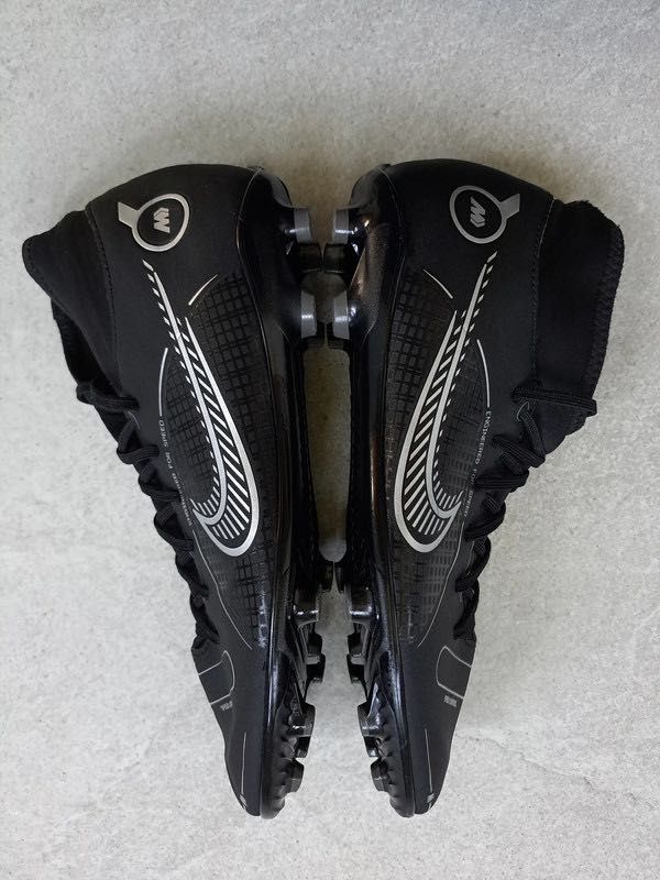 Korki Nike Superfly 8 Club FG rozm. 42,5 buty piłkarskie