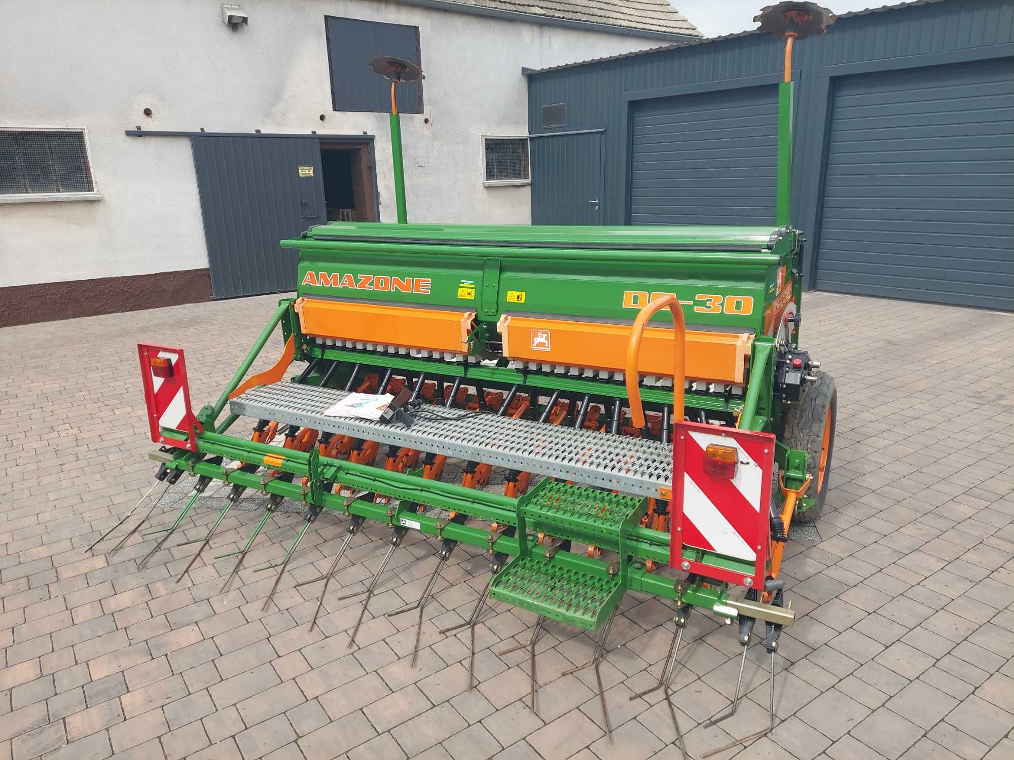 Siewnik AMAZONE  D8 SUPER  D9, szer.3m i talerzowy