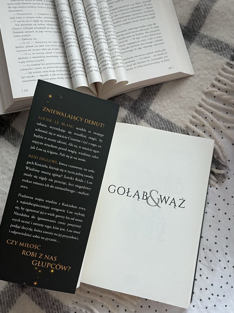 "Gołąb i Wąż" Shelby Mahurin