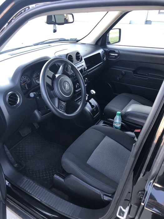 JEEP PATRIOT 2,0 Benzyna , Sport . 2015 rok.