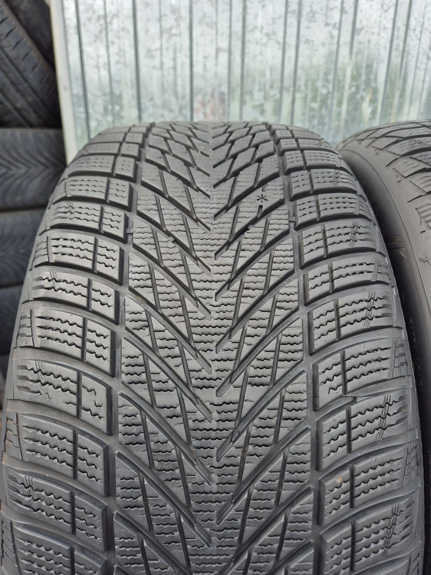 Opony Zimowe 245/40R18 GOODYEAR,  DOT23