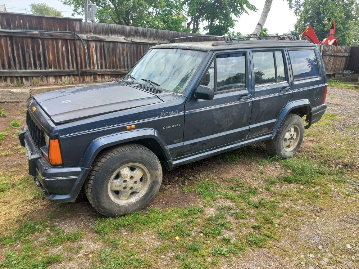 Продам jeep xj 4.0.