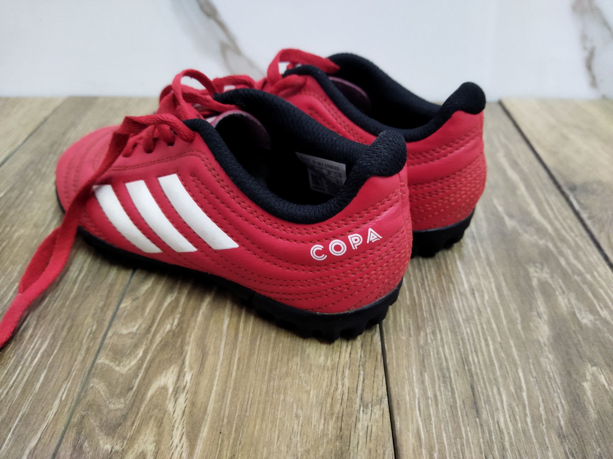 Buty piłkarskie Adidas Copa r. 28