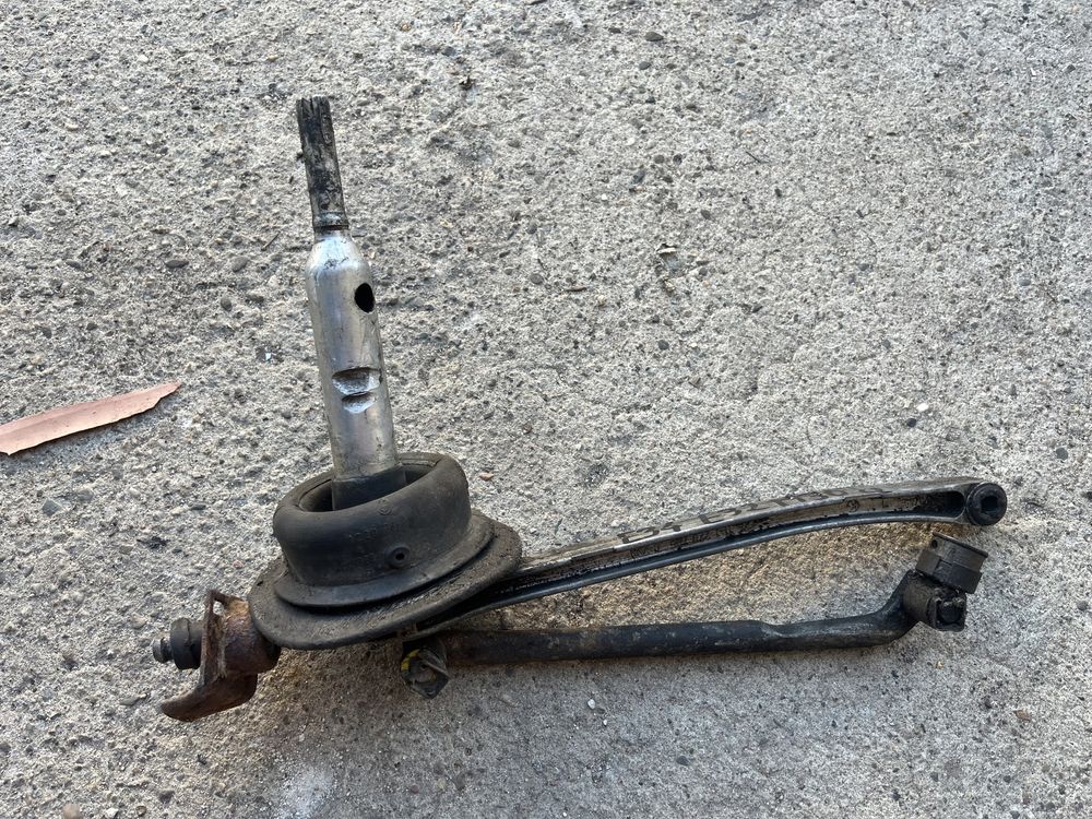 Wybierak BMW E34 E32 M30B35 M30B30 530i 535i 730i 735i wodzik