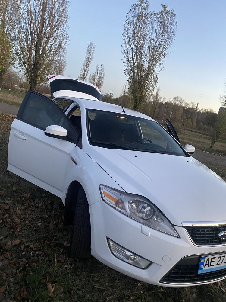 Ford mondeo 2010г 2L td ci