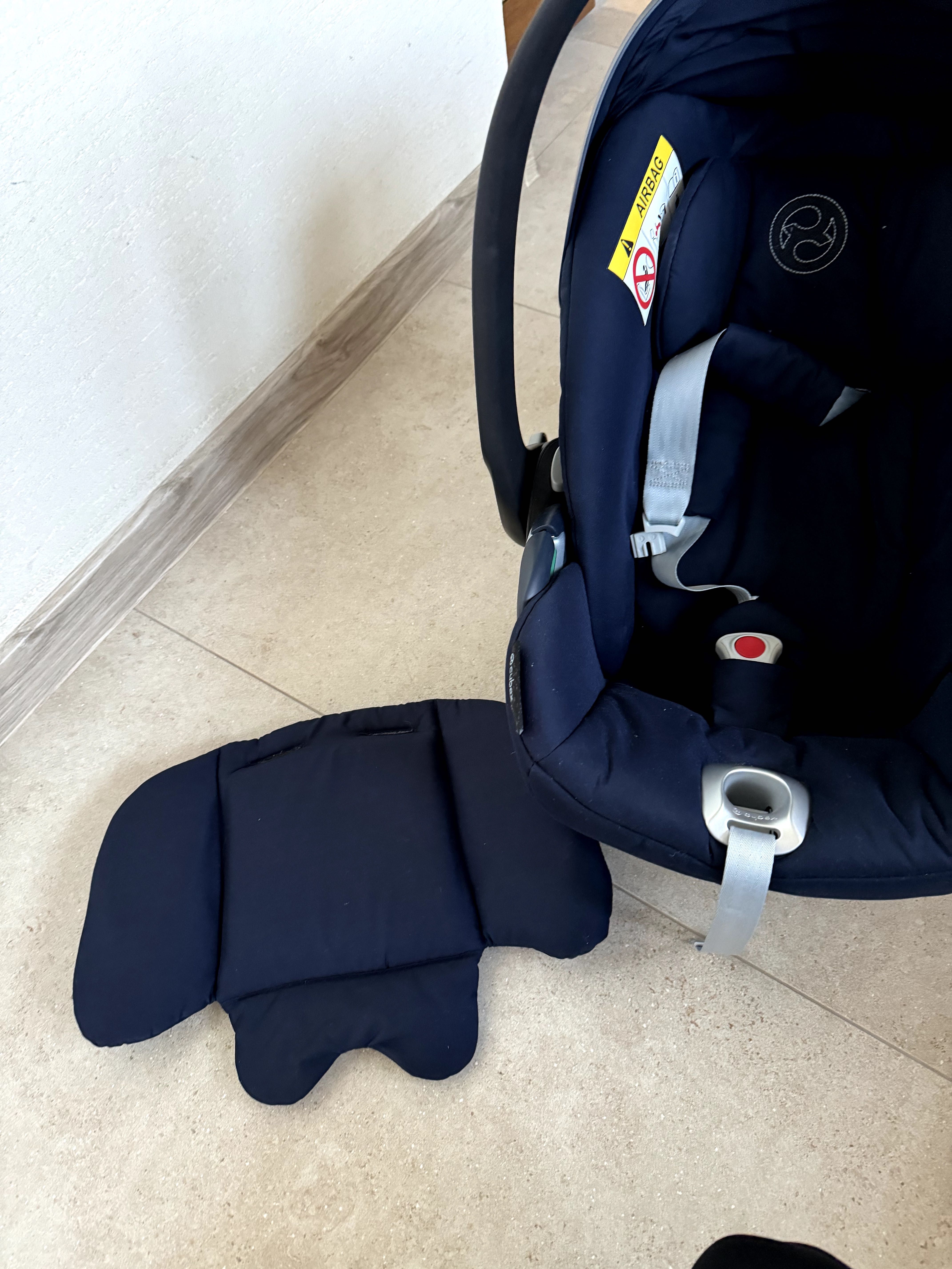 Rozkladany fotelik samochodowy Cybex Cloud Z2