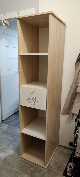 Komoda i słupek dziecięcy klupś