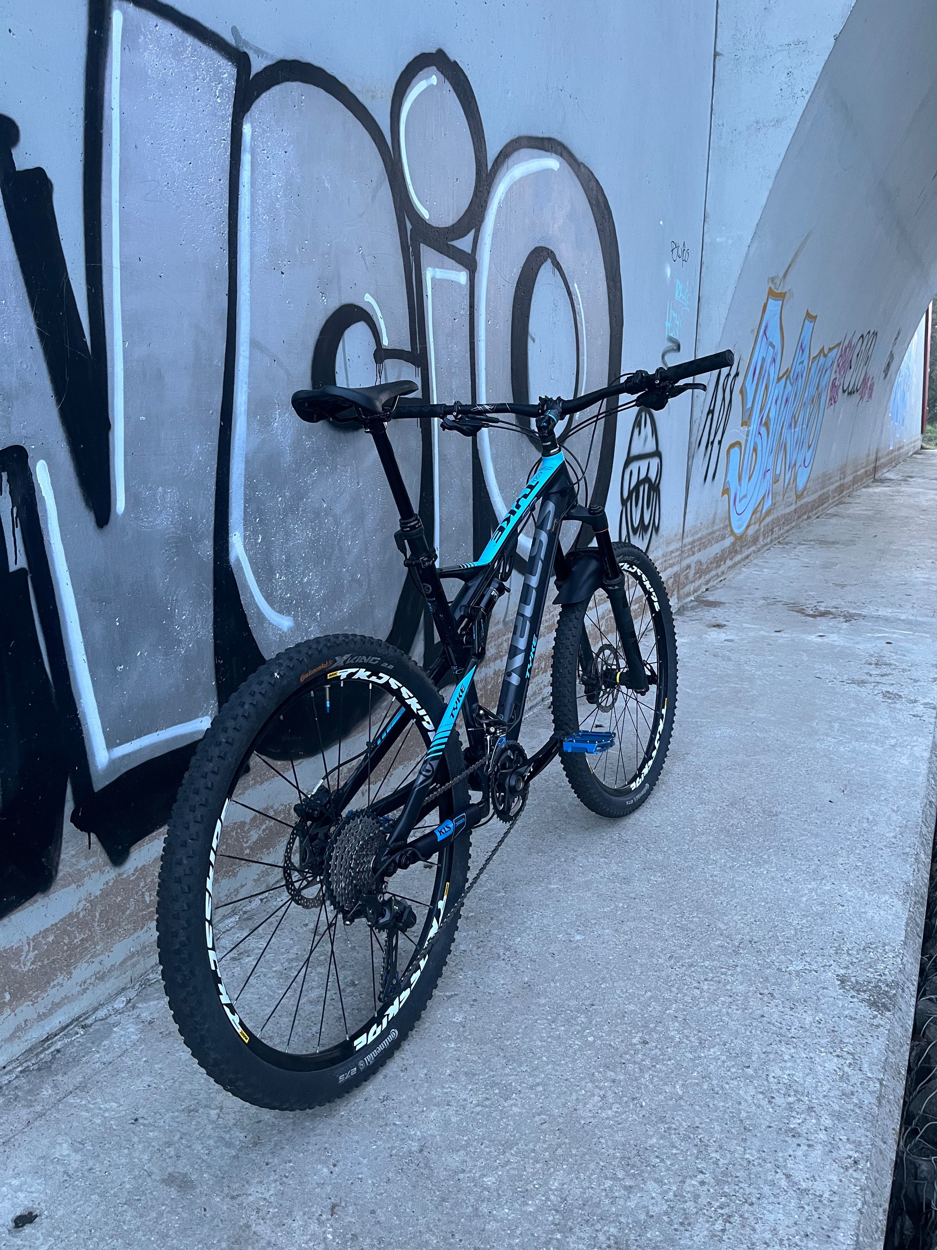 Rower Kellys Tyke 50 r. M MTB XT SLX FOX Trail Xc Enduro
