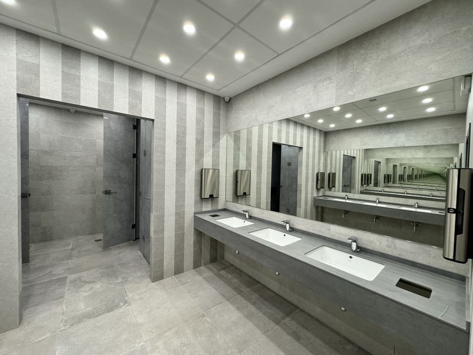 Сучасний Офіс 400 (м2) в БЦ, класу «А» на вул. Угорській