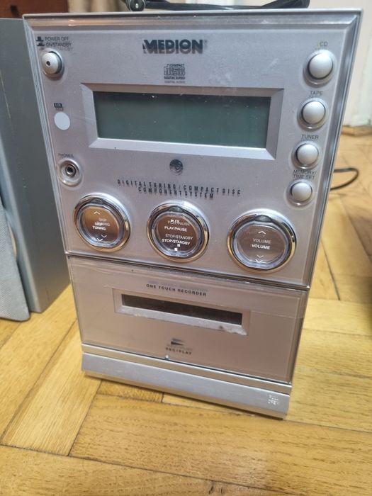 Radio z głośnikami