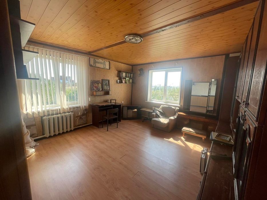 Продаю двухэтажный дом с  садом, баней и бассейном — район ЮТЗ