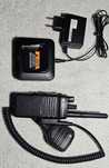 Radiotelefon MOTOROLA DP2400E UHV i VHF + Ładowarka  + mikrofon