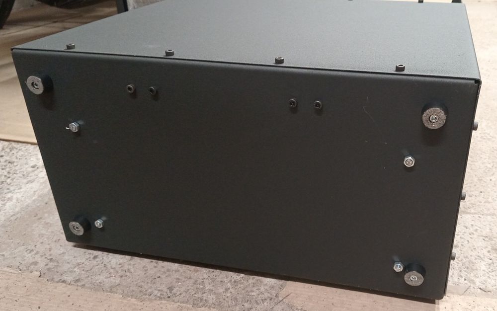 Металевий корпус LiFePO4  8S/24V бокс під комірки літій ЗФ