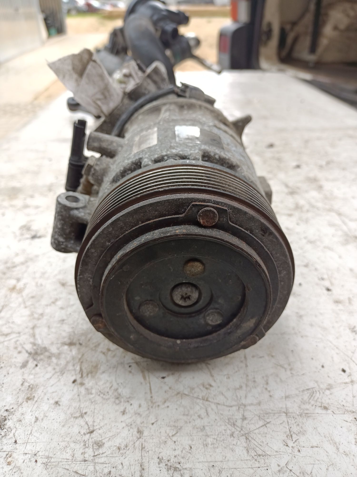 Sprężarka kompresor pompa klimatyzacji BMW E81 E82 E87 1.6 1.8 2.0 N43