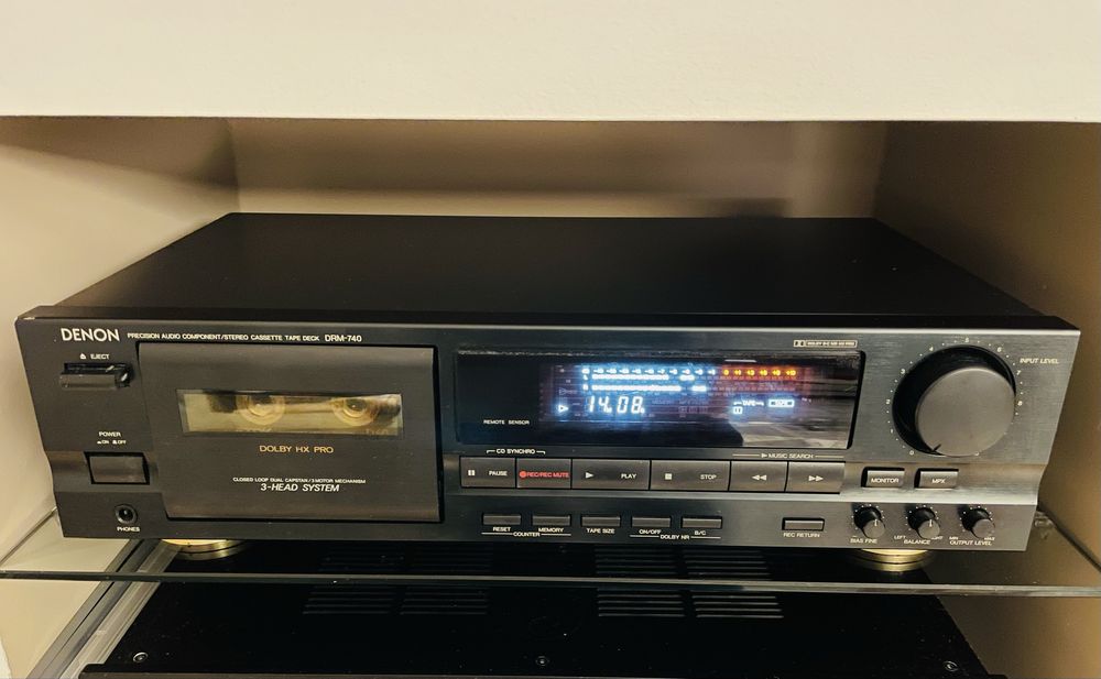 Leitor de cassetes Denon DRM-740