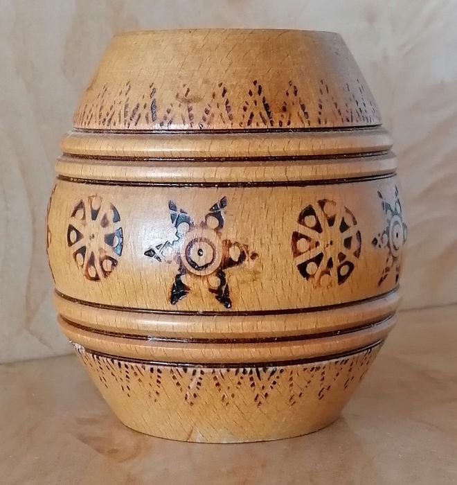 Олівниця, дерево