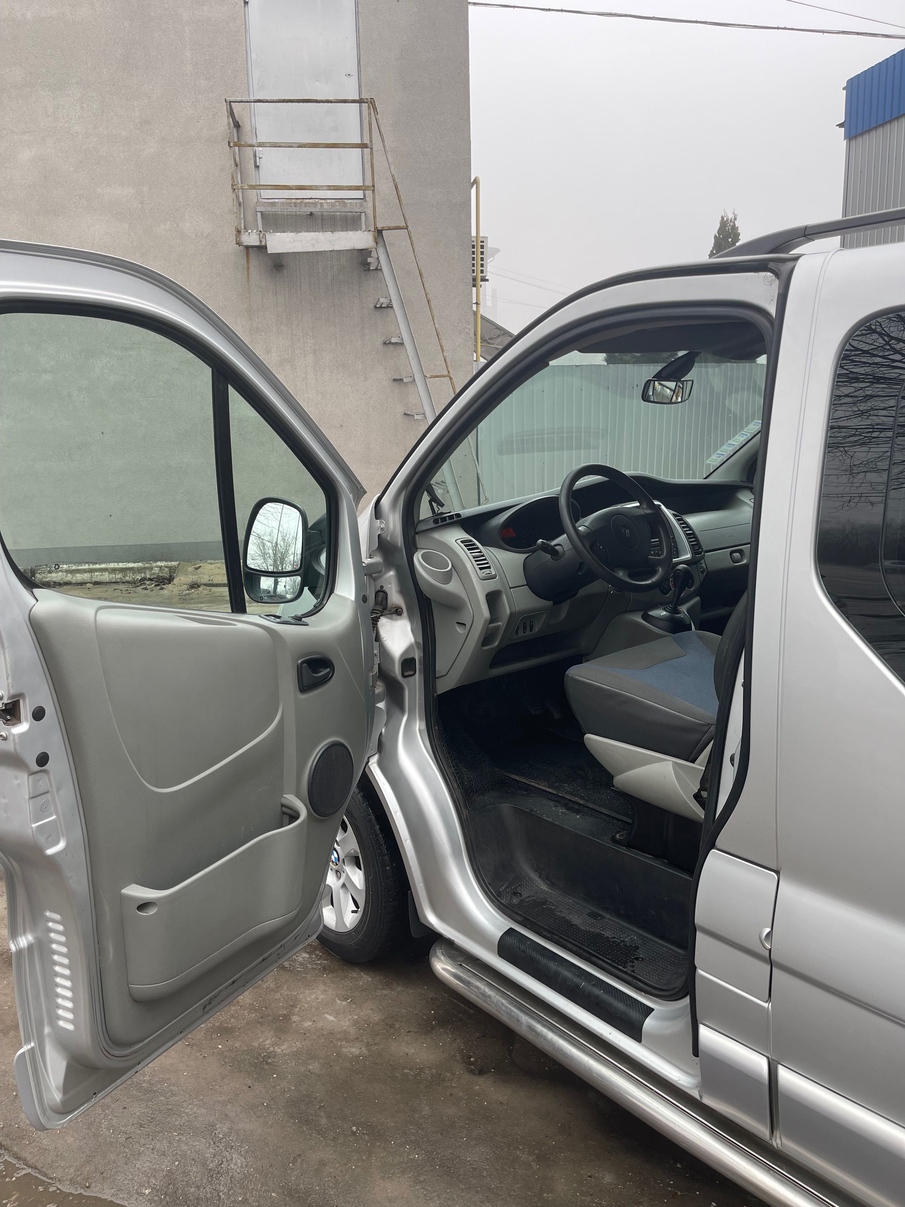 Renault Trafic 2011