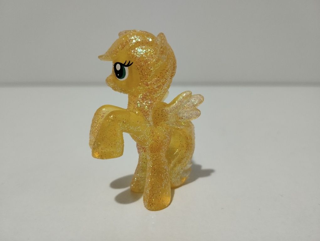 My little pony kucyk figurka Fluttershy brokatowa