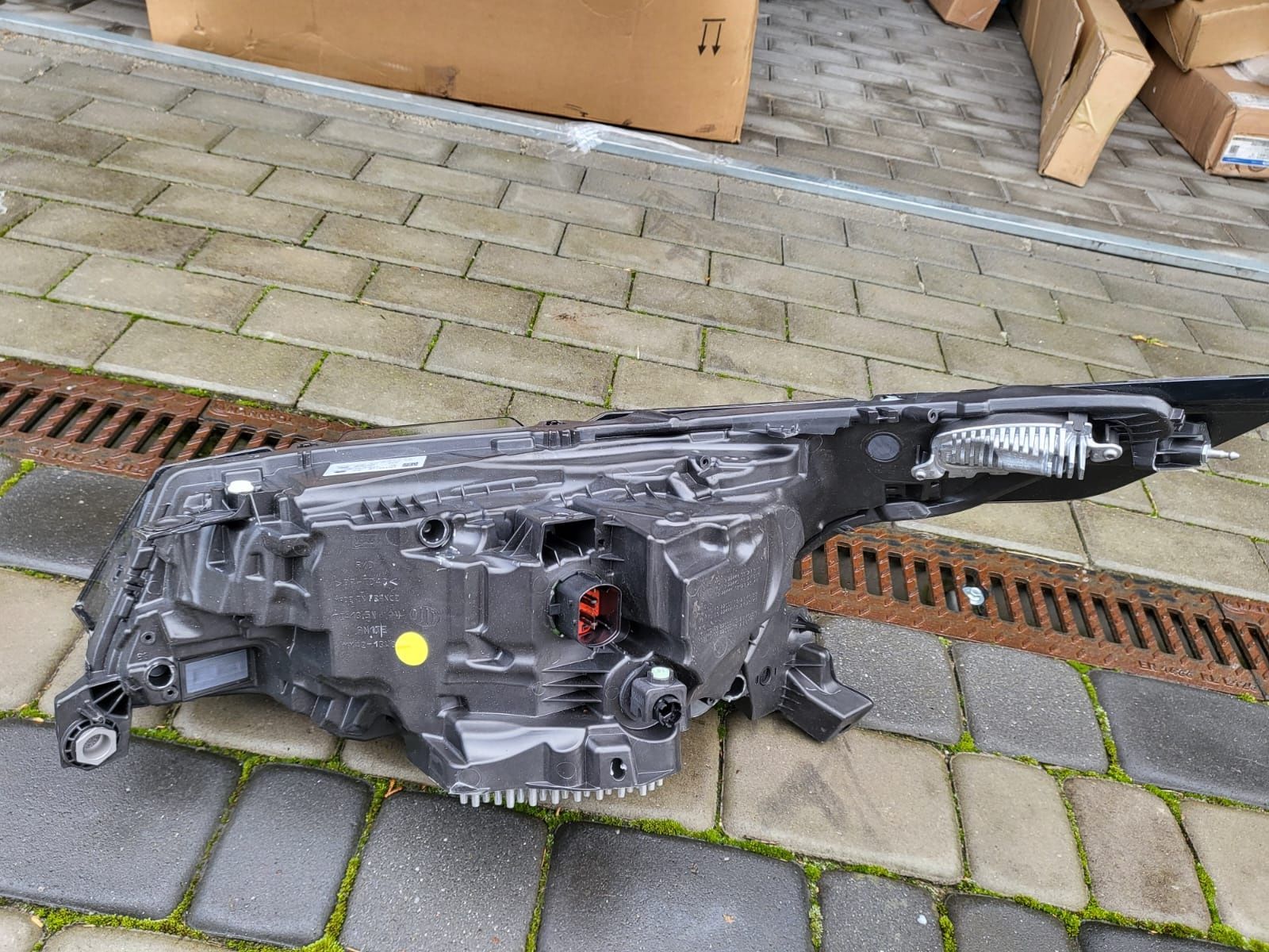 Lampa prawy przód Land Rover Discowery V 2021 rok Full led nowa