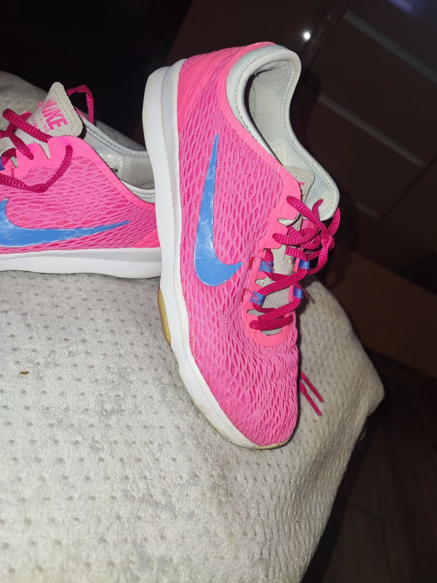 NIKE buty sportowe 36