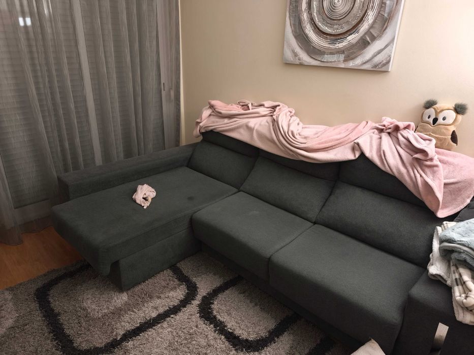 Sofá com chaise longue