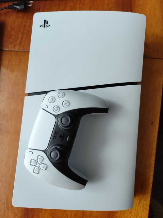 PlayStation 5 Slim Digital, + підписка PlayStation plus 10 місяців