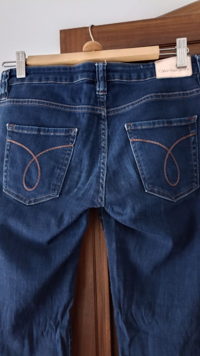 Pares de jeans de verão Calvin Klein skinny 39