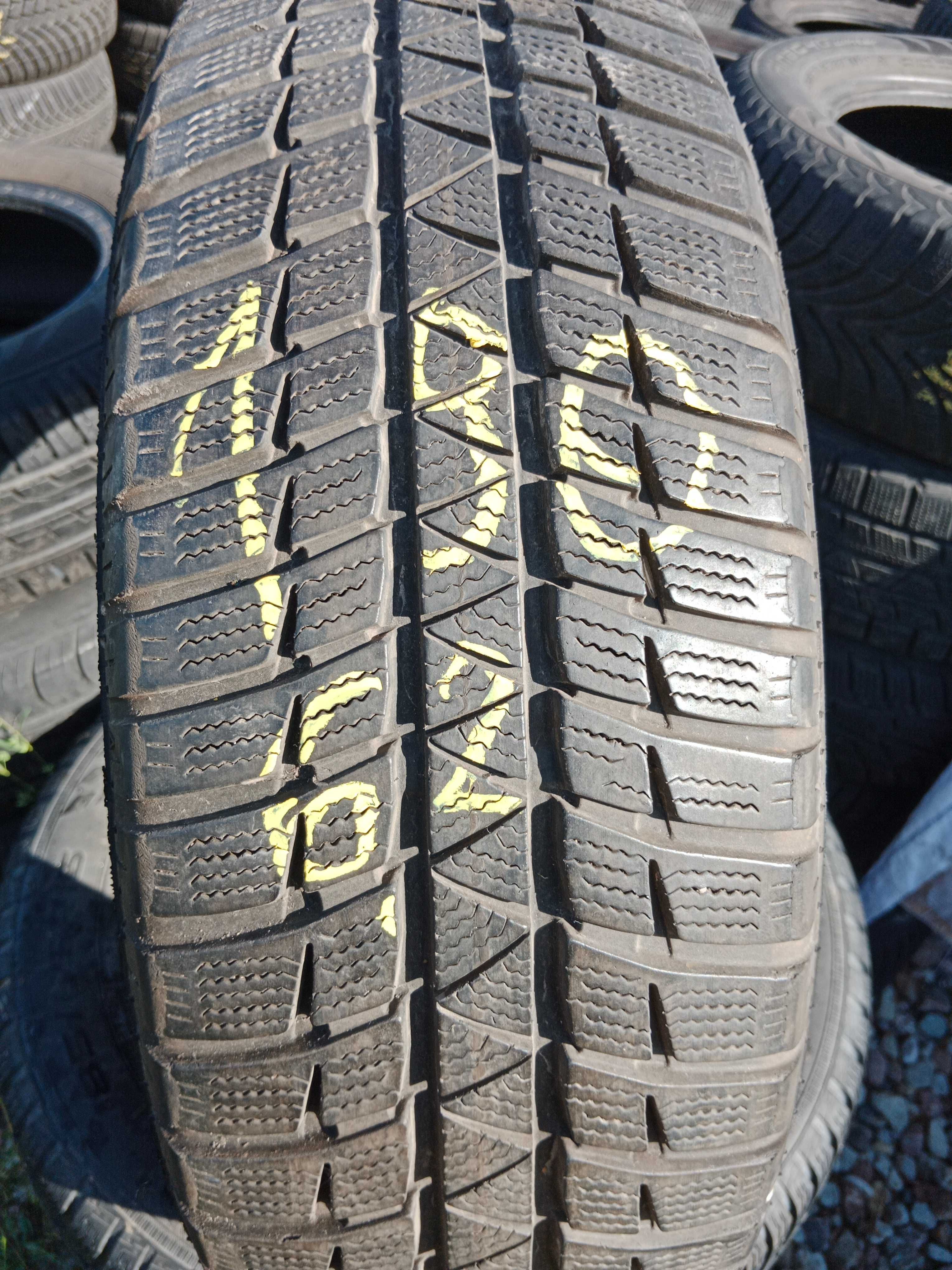 Opona używana 195/65R15 Falken HS449 Eurowinter 1szt.
