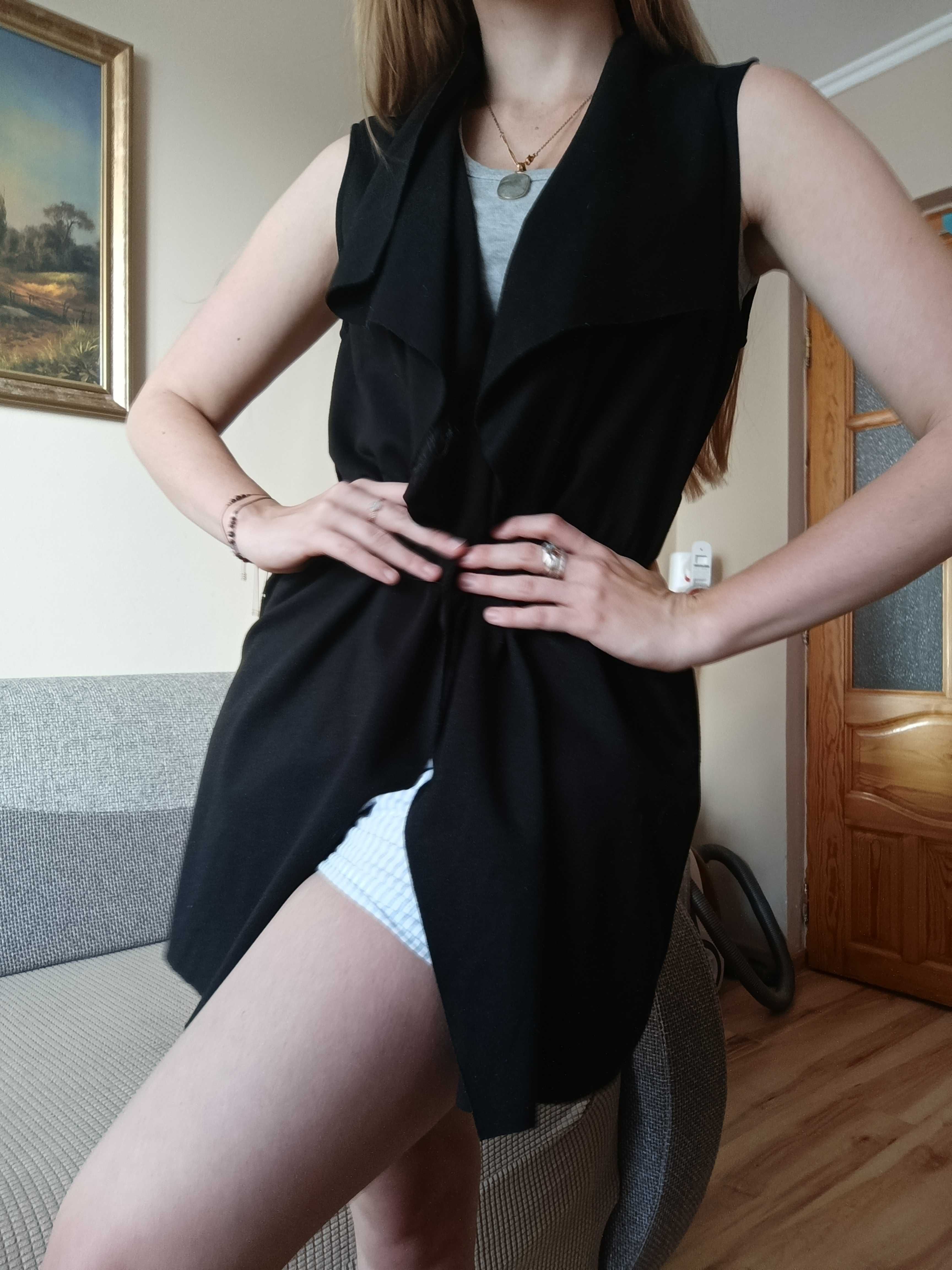 Czarna narzutka kamizelka bezrękawnik Amisu M 38