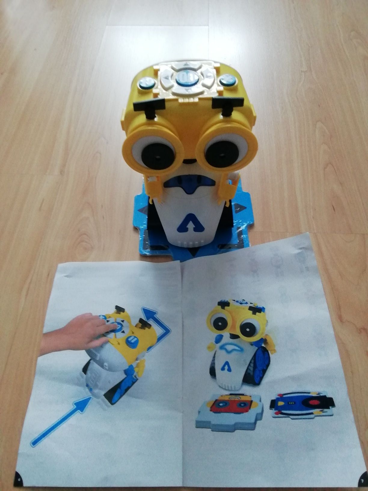 Dla dzieci Interaktywny robot Andy-do programowania. Stan BDB