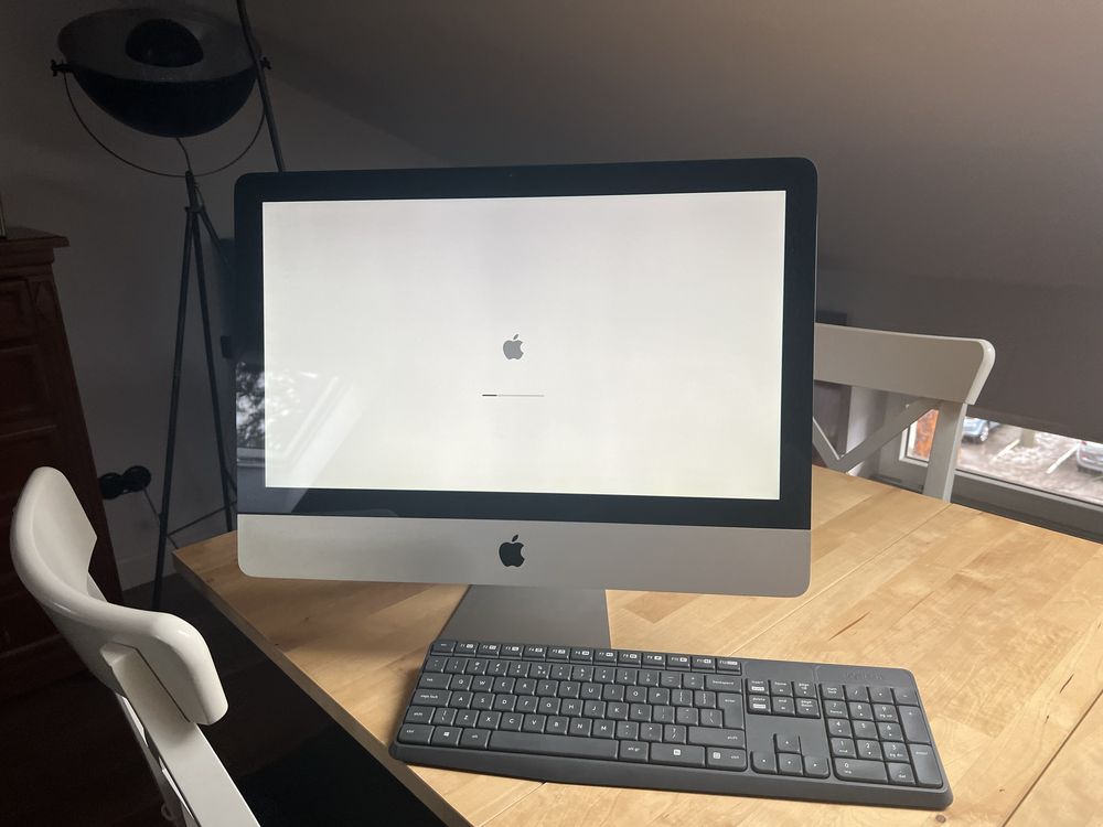 Imac 2009 21.5 inch 3.06 intel Core 2 Duo 8 Ram Nvidia