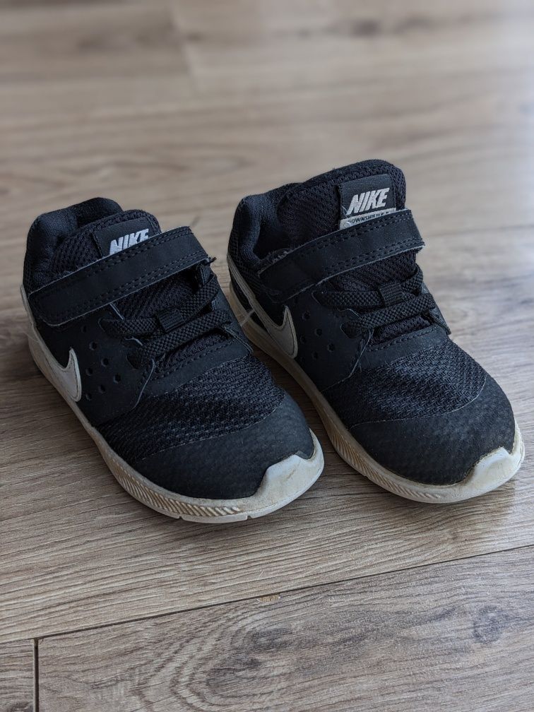 Кроссовки Nike 25 размер, 14см по стельке