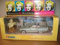 Miniatura Corgi Toys 39902 Marilyn Monroe & Ford Thunderbird