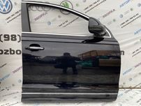 Дверь Audi Q7 Перед. Прав. 2011 год Оригинал б\у в наличии Молдинг